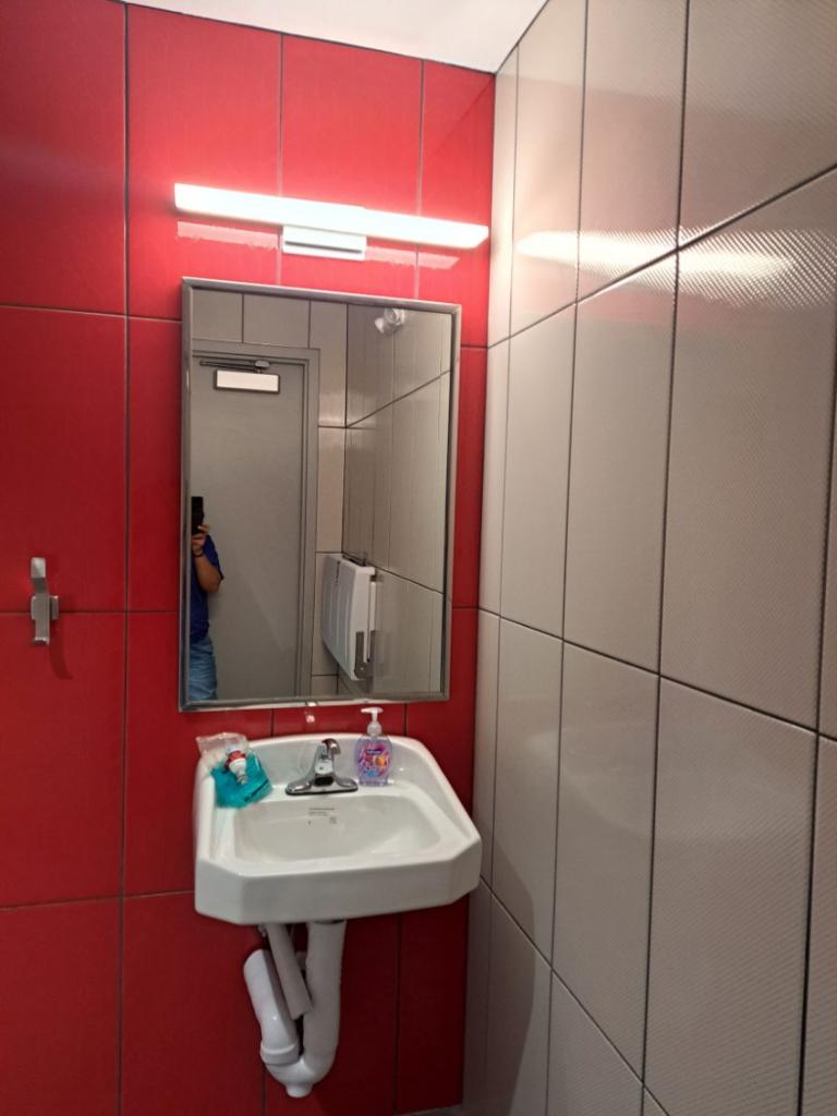 Final Cleaning of a Discount Tire in Phoenix, AZ